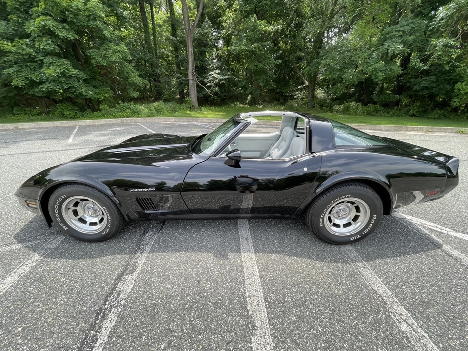 1982 Chevrolet Corvette - Image 11 of 31