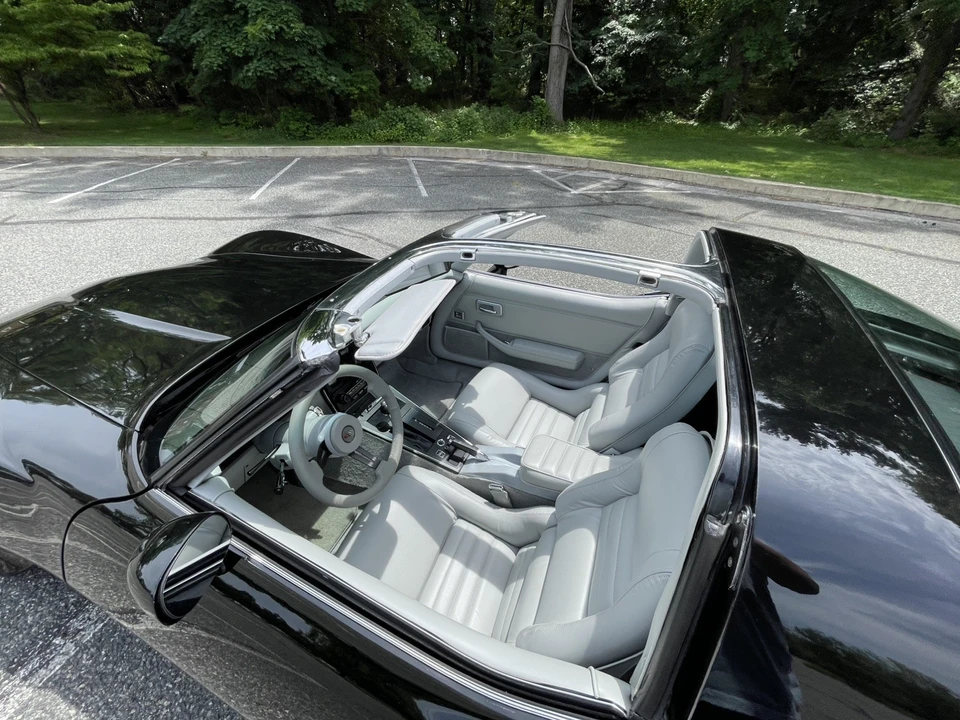 1982 Chevrolet Corvette - Image 30 of 31