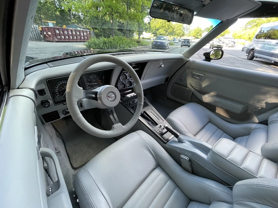 1982 Chevrolet Corvette - Image 15 of 31