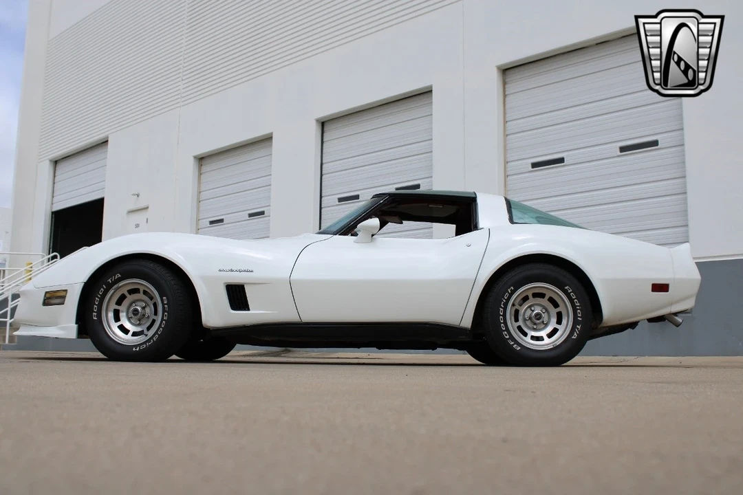 1982 Chevrolet Corvette C3 - Image 5 of 12