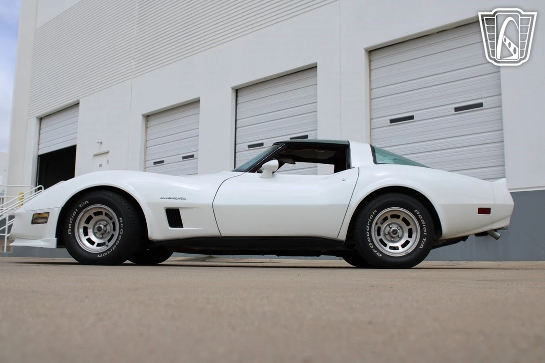 1982 Chevrolet Corvette C3 - Image 10 of 21