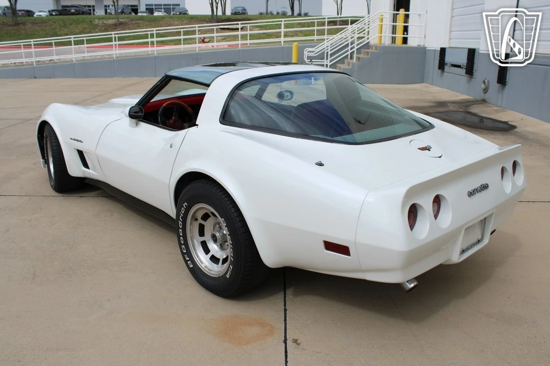 1982 Chevrolet Corvette C3 - Image 11 of 21