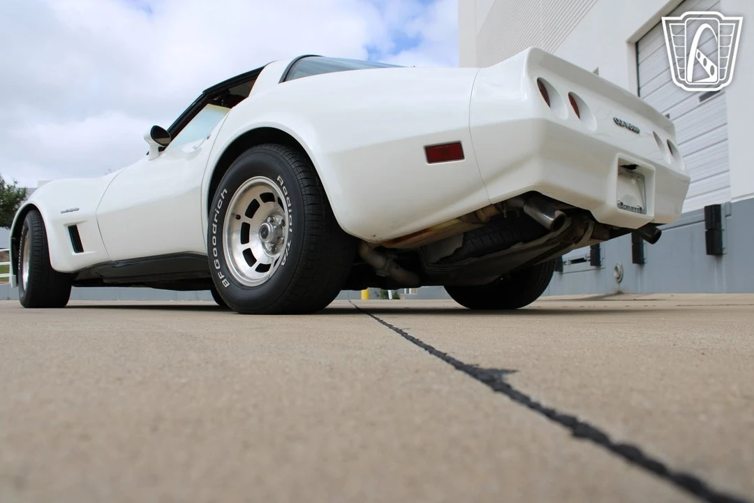 1982 Chevrolet Corvette C3 - Image 13 of 21