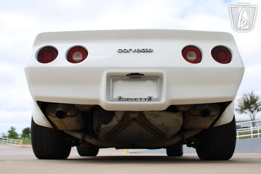 1982 Chevrolet Corvette C3 - Image 16 of 21