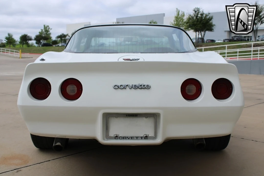 1982 Chevrolet Corvette C3 - Image 8 of 12