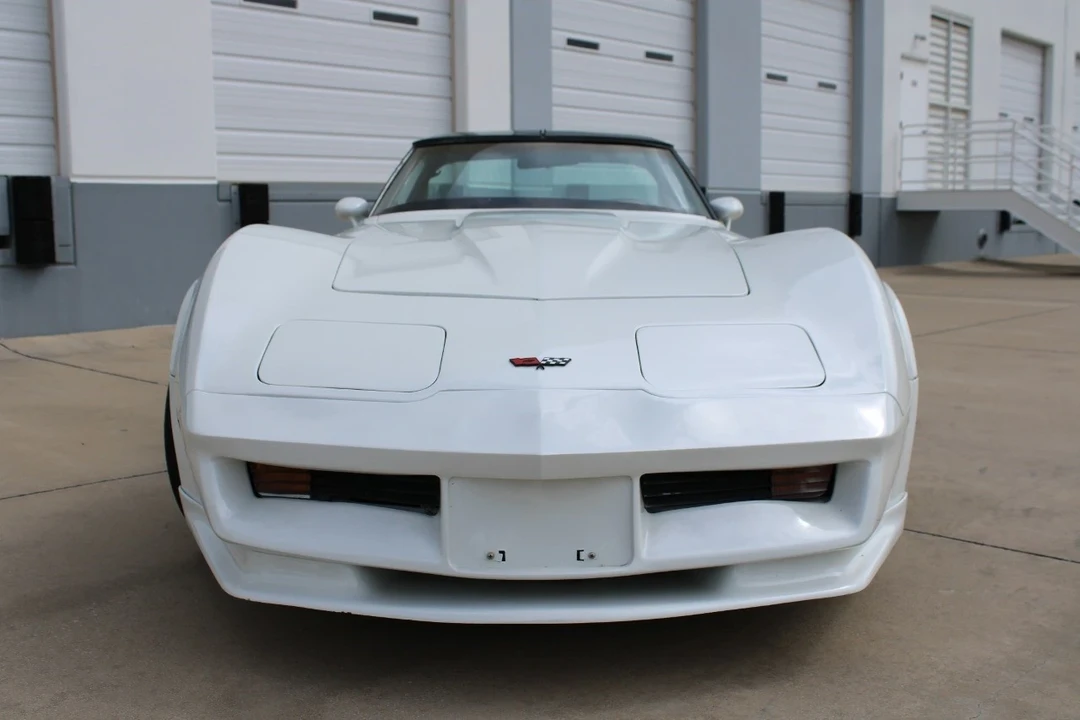 1982 Chevrolet Corvette C3 - Image 11 of 12