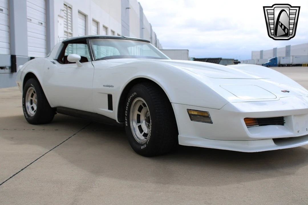 1982 Chevrolet Corvette C3 - Image 14 of 21