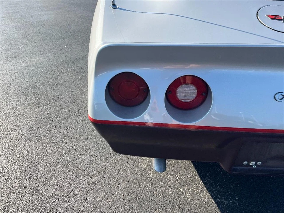1982 Chevrolet Corvette C3 - Image 23 of 31