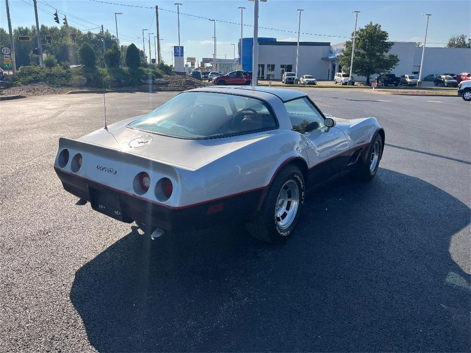1982 Chevrolet Corvette C3 - Image 8 of 31