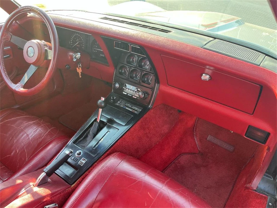 1982 Chevrolet Corvette C3 - Image 28 of 31