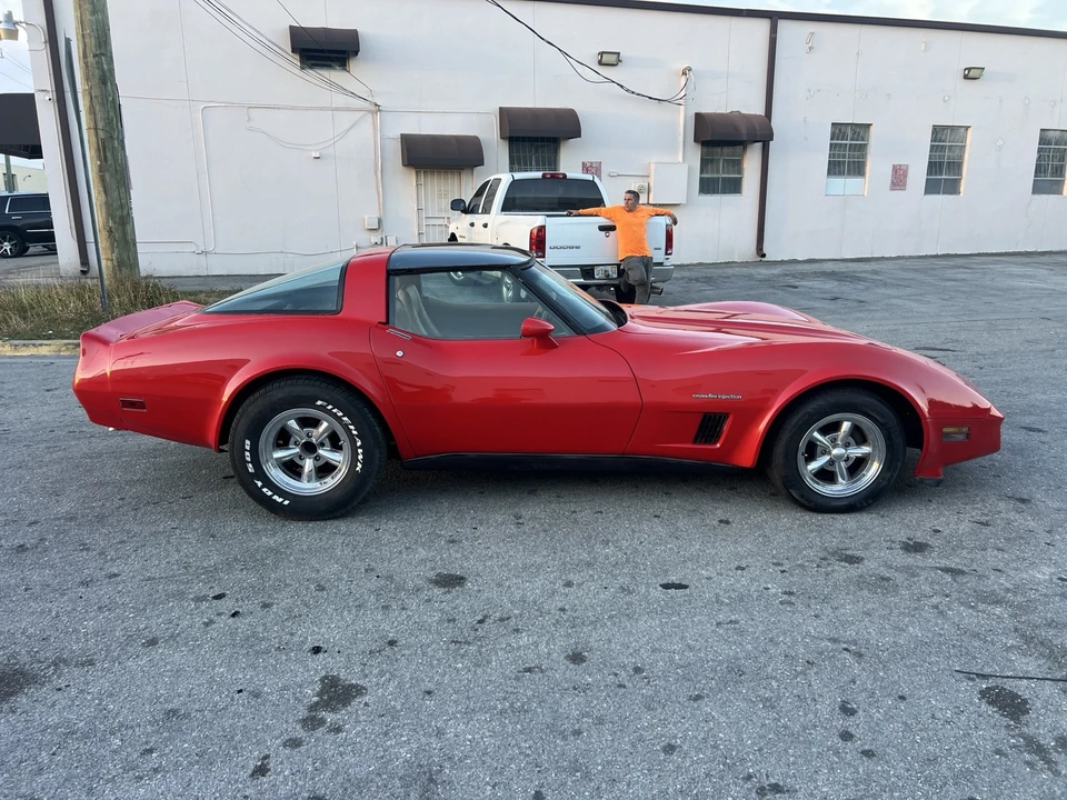 1982 Chevrolet Corvette C3 - Image 12 of 21