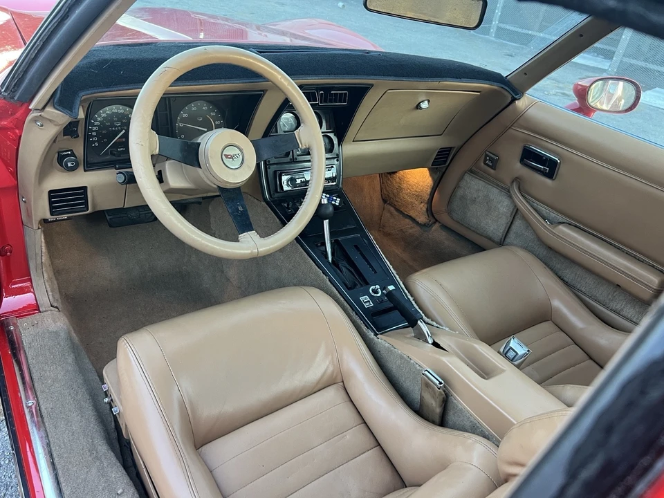 1982 Chevrolet Corvette C3 - Image 16 of 21