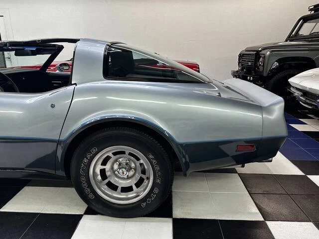 1982 Chevrolet Corvette C3 - Image 18 of 31