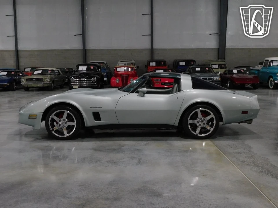 1982 Chevrolet Corvette C3 - Image 15 of 21