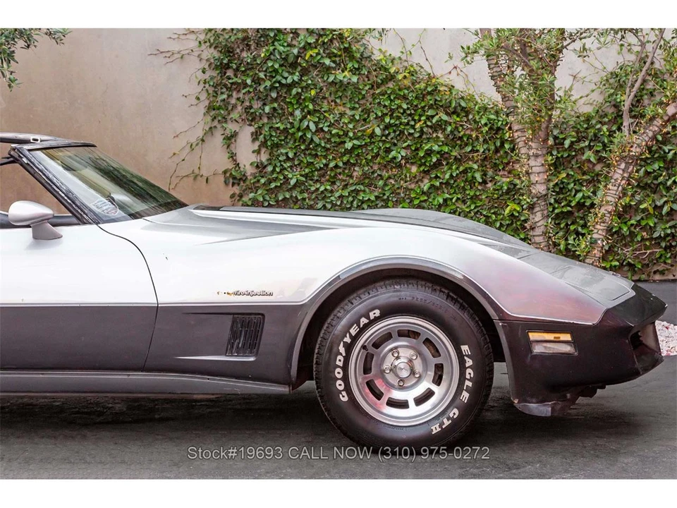 1982 Chevrolet Corvette C3 - Image 15 of 31