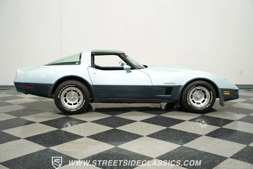 1982 Chevrolet Corvette C3 - Image 15 of 21