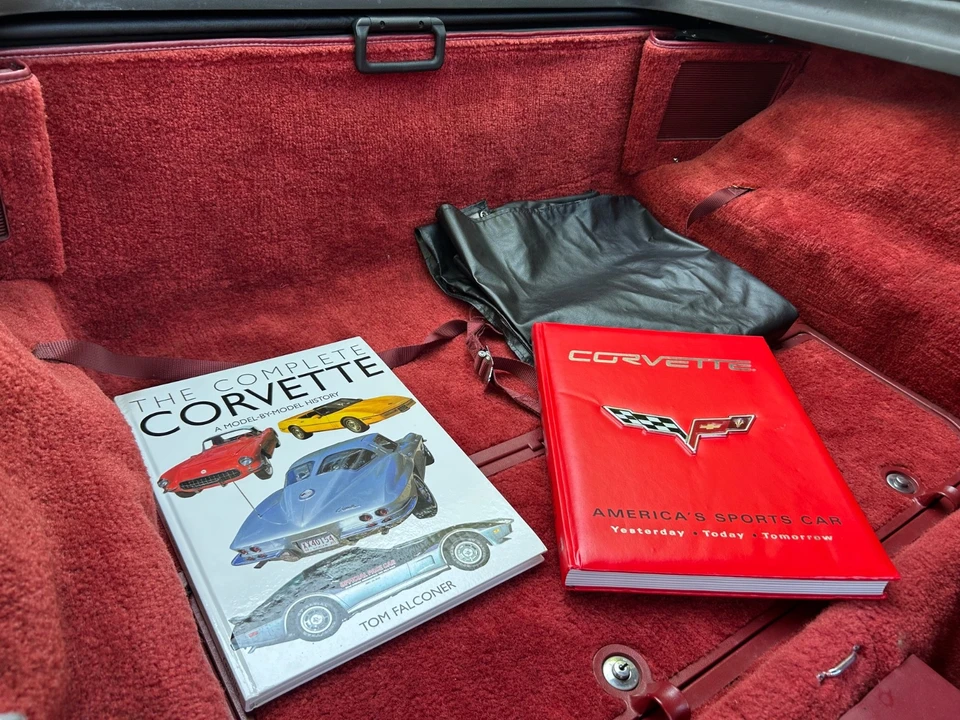 1982 Chevrolet Corvette C3 - Image 27 of 31