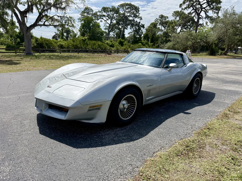 1982 Chevrolet Corvette C3 - Image 2 of 31