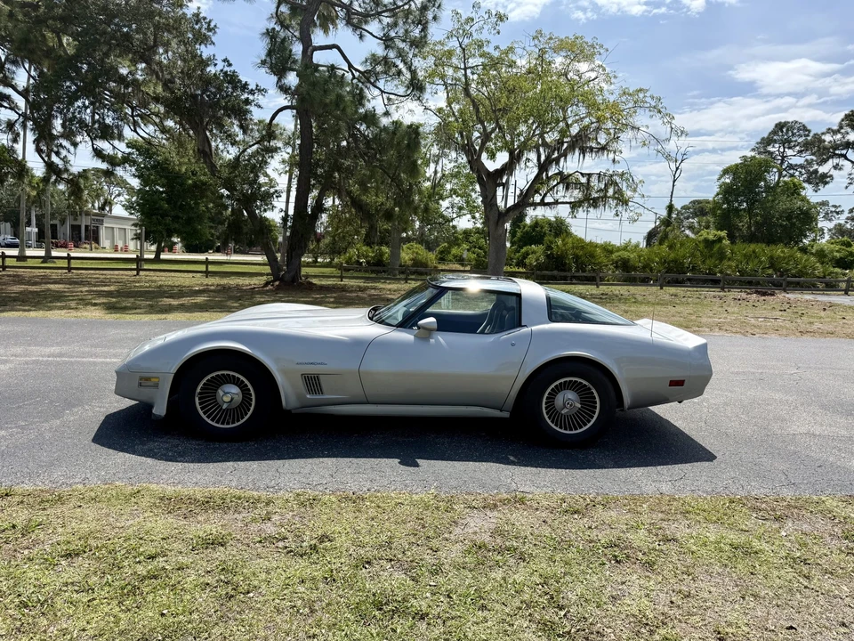 1982 Chevrolet Corvette C3 - Image 18 of 31