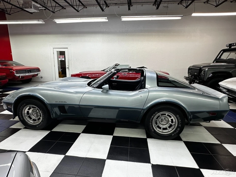 1982 Chevrolet Corvette C3 - Image 17 of 24