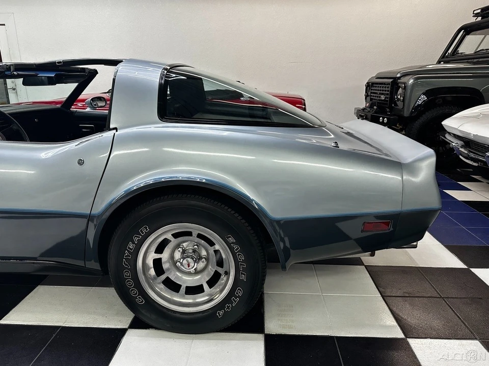 1982 Chevrolet Corvette C3 - Image 18 of 24