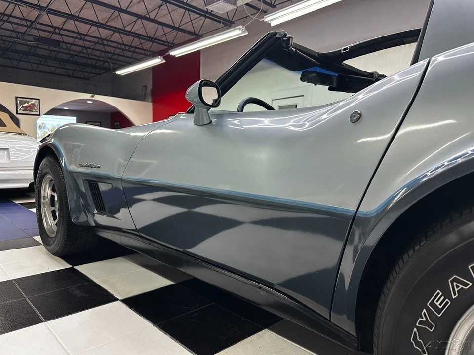 1982 Chevrolet Corvette C3 - Image 23 of 24