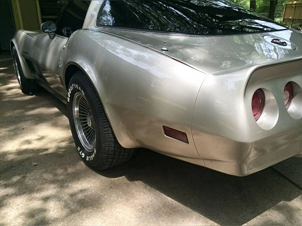 1982 Chevrolet Corvette C3 - Image 6 of 10