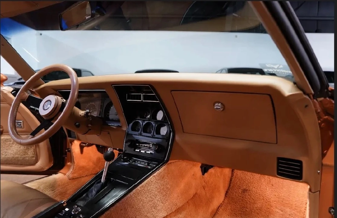 1982 Chevrolet Corvette C3 - Image 14 of 21