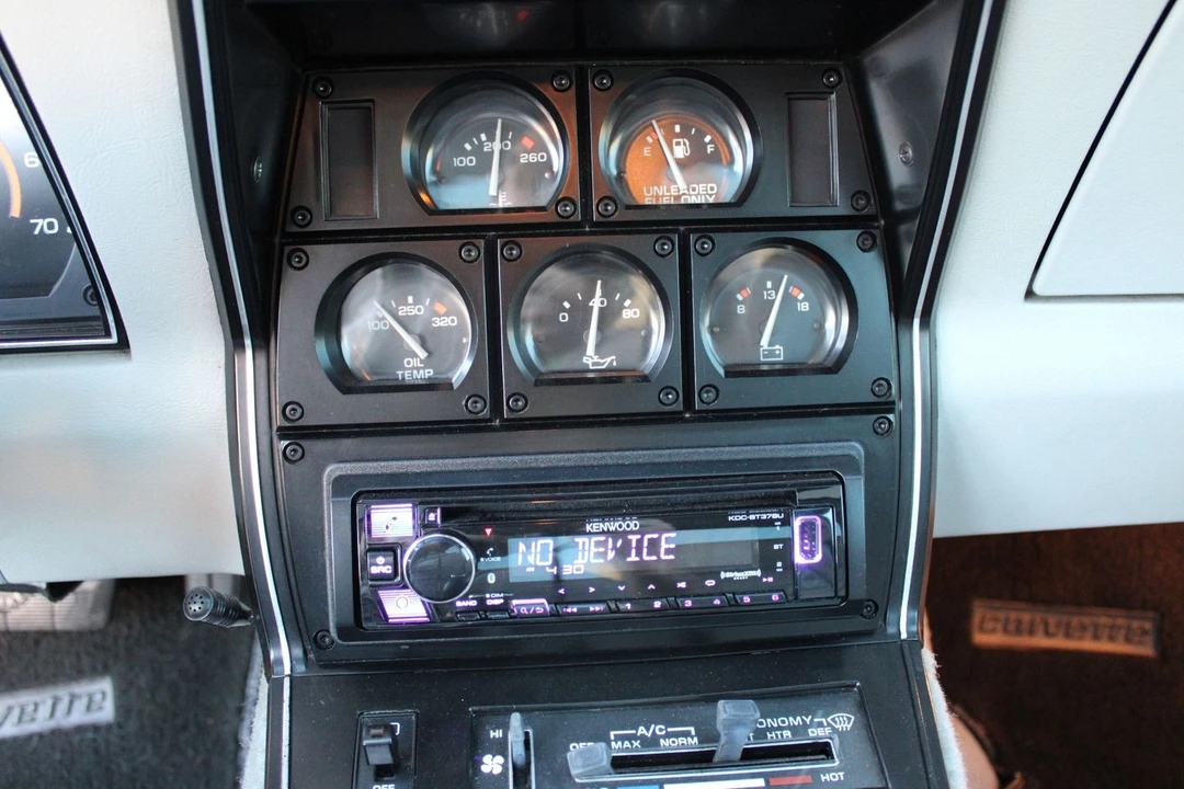 1982 Chevrolet Corvette C3 - Image 26 of 31