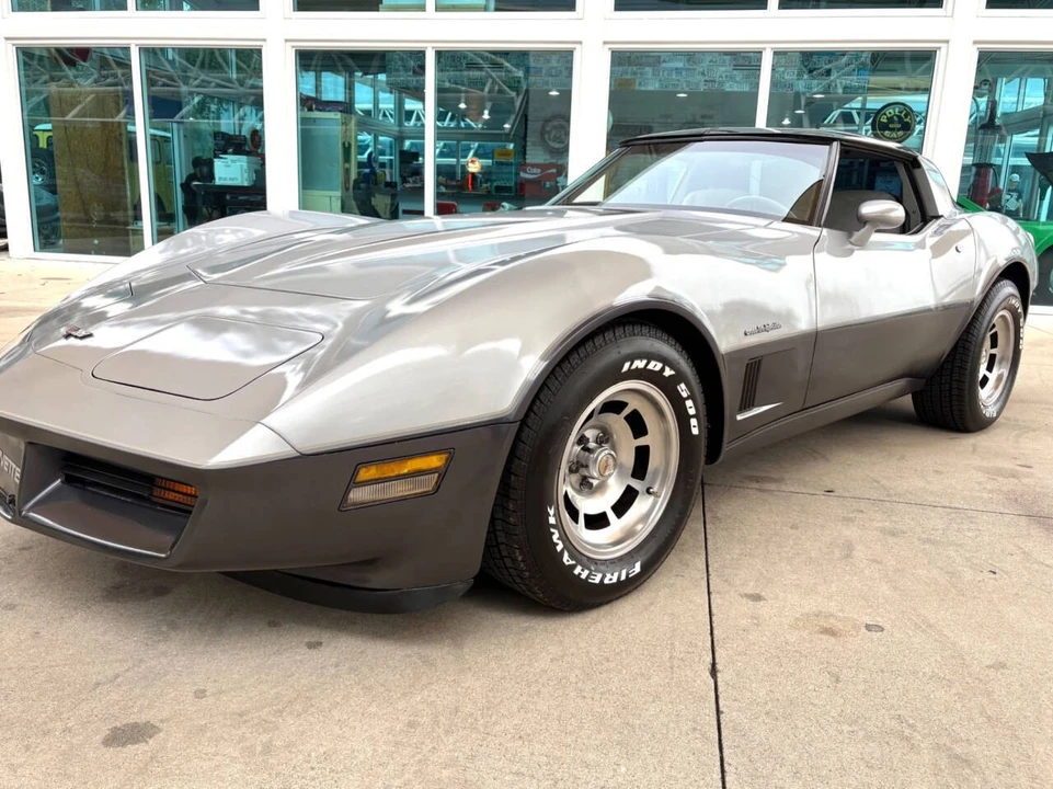 1982 Chevrolet Corvette C3 - Image 12 of 21