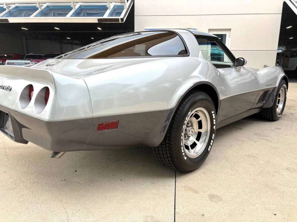 1982 Chevrolet Corvette C3 - Image 16 of 21