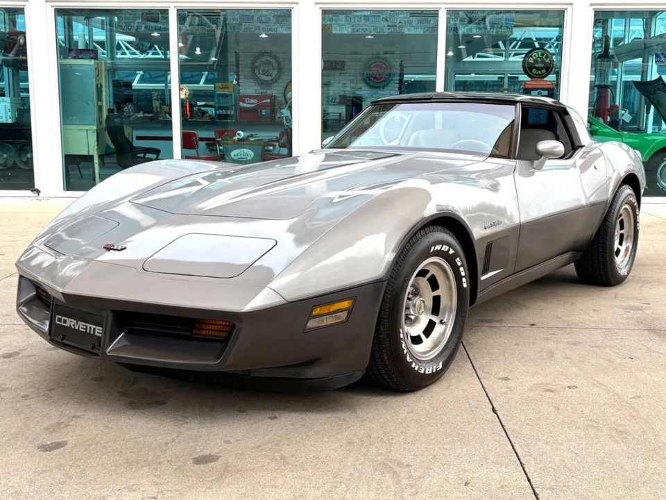 1982 Chevrolet Corvette C3 - Image 11 of 21