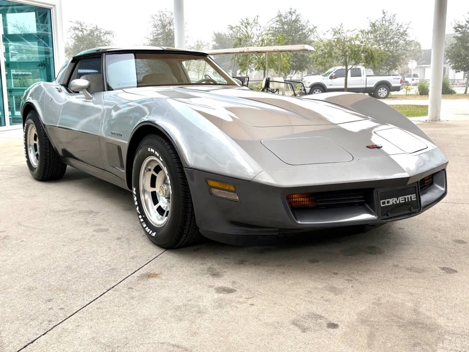 1982 Chevrolet Corvette C3 - Image 4 of 12