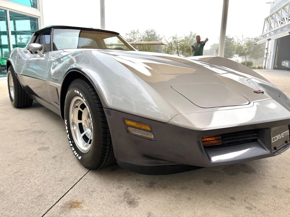 1982 Chevrolet Corvette C3 - Image 19 of 21