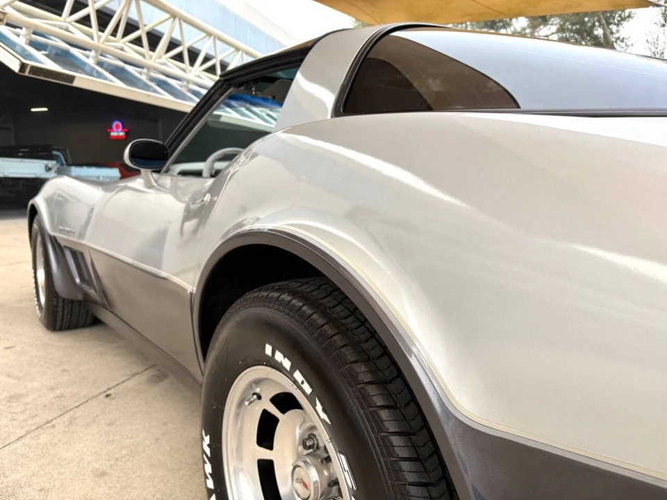 1982 Chevrolet Corvette C3 - Image 14 of 21