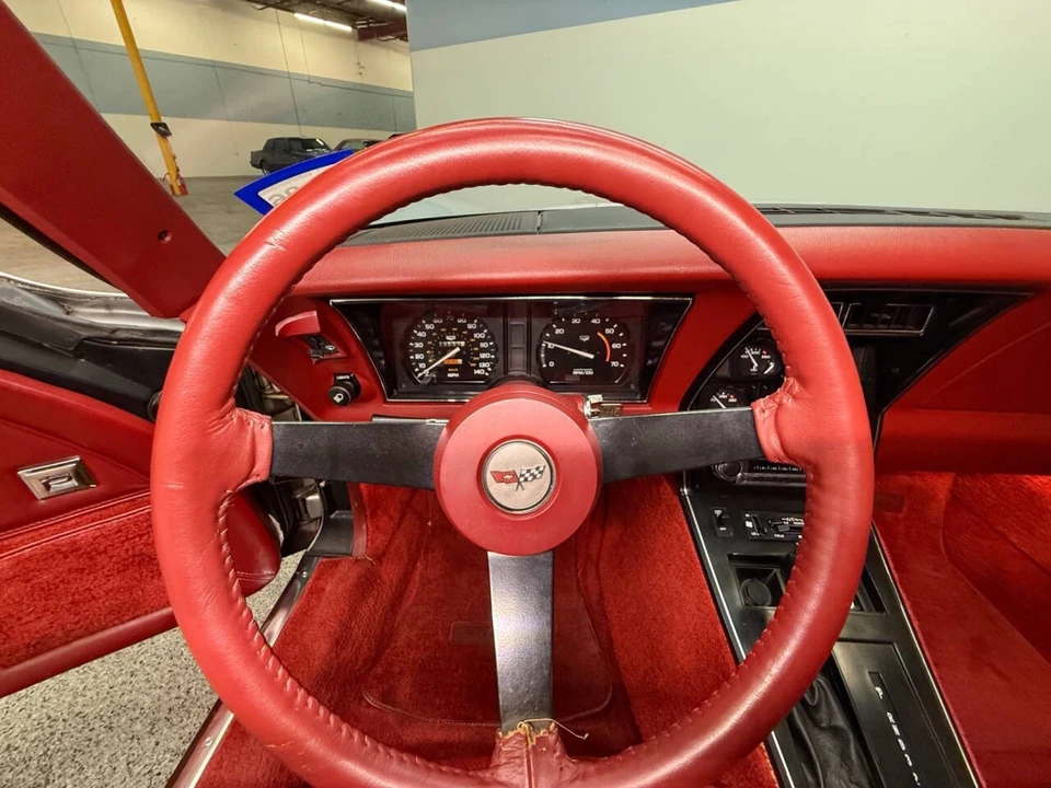 1982 Chevrolet Corvette C3 - Image 16 of 31