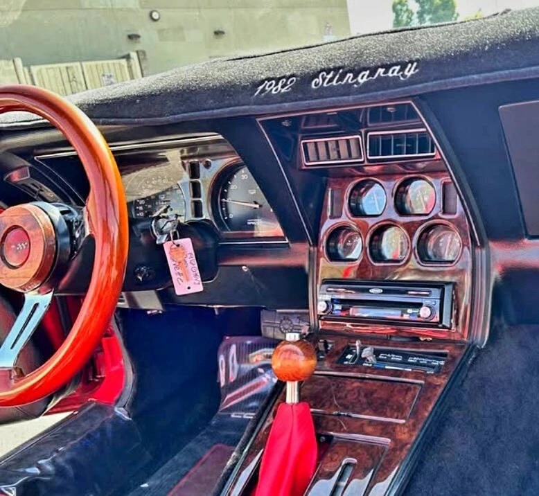1982 Chevrolet Corvette C3 - Image 16 of 20