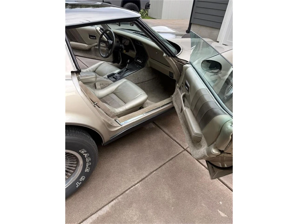 1982 Chevrolet Corvette C3 - Image 10 of 21