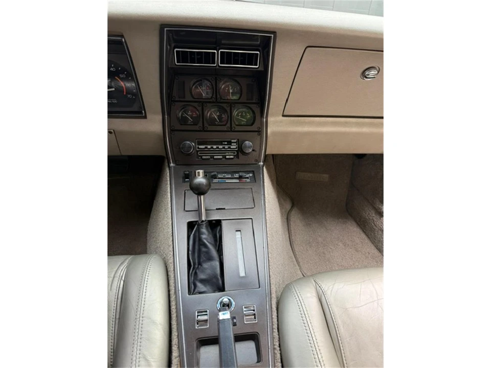 1982 Chevrolet Corvette C3 - Image 12 of 21