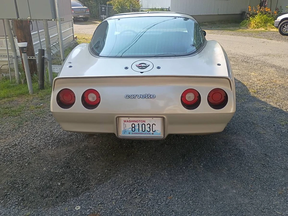 1982 Chevrolet Corvette C3 - Image 2 of 15