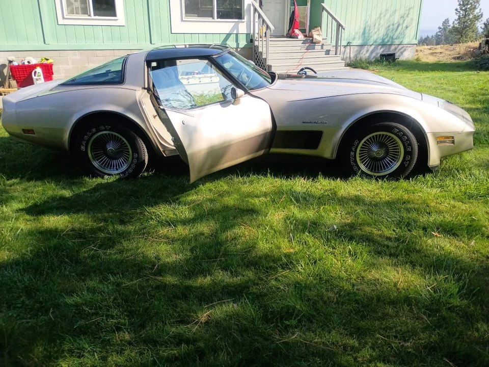 1982 Chevrolet Corvette C3 - Image 8 of 15