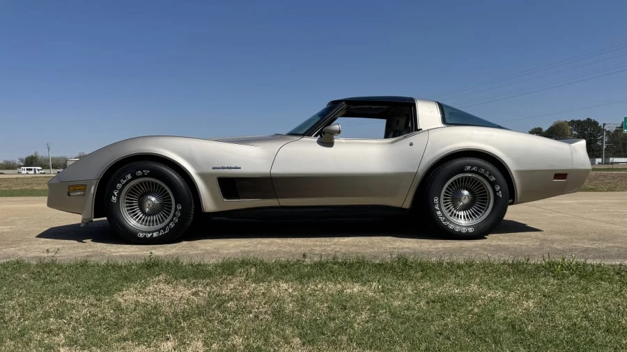 1982 Chevrolet Corvette C3 - Image 2 of 26