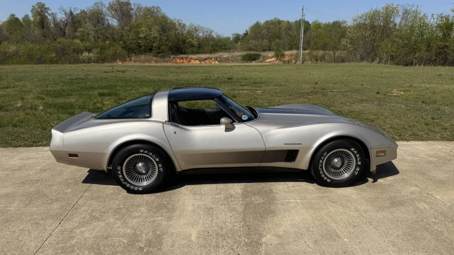 1982 Chevrolet Corvette C3 - Image 8 of 26