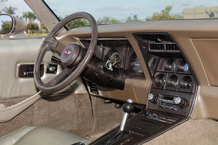 1982 Chevrolet Corvette C3 - Image 24 of 31