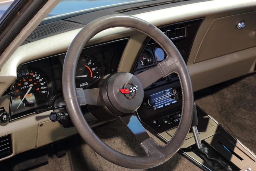 1982 Chevrolet Corvette C3 - Image 10 of 12