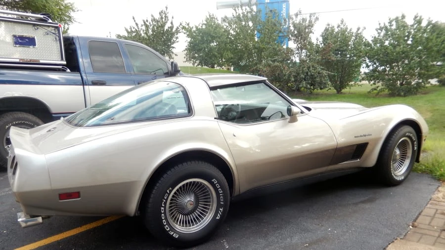 1982 Chevrolet Corvette C3 - Image 2 of 8