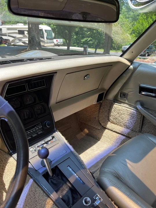 1982 Chevrolet Corvette C3 - Image 18 of 31