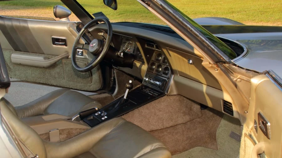 1982 Chevrolet Corvette C3 - Image 5 of 12