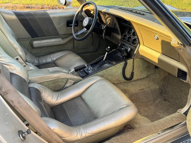 1982 Chevrolet Corvette C3 - Image 15 of 19