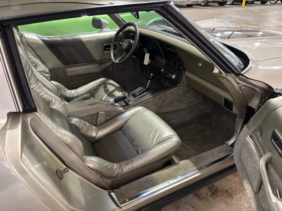1982 Chevrolet Corvette C3 - Image 9 of 19
